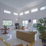 Dei Limoni Con Terrazza E Discesa A Mare Ferienhaus *