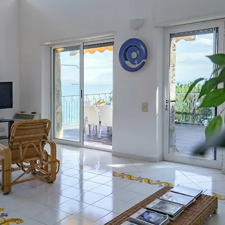 Ferienhaus Dei Limoni Con Terrazza E Discesa A Mare Erchie (Campania)