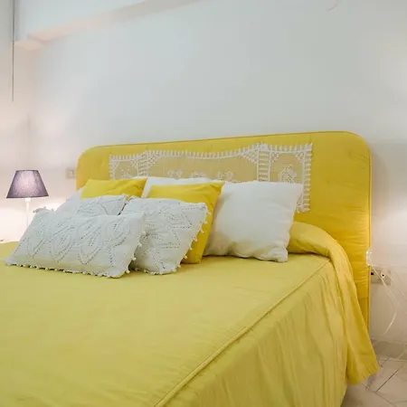 Tatil Evi Dei Limoni Con Terrazza E Discesa A Mare *