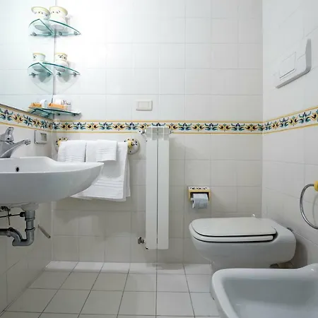 Dei Limoni Con Terrazza E Discesa A Mare Holiday home Erchie (Campania)