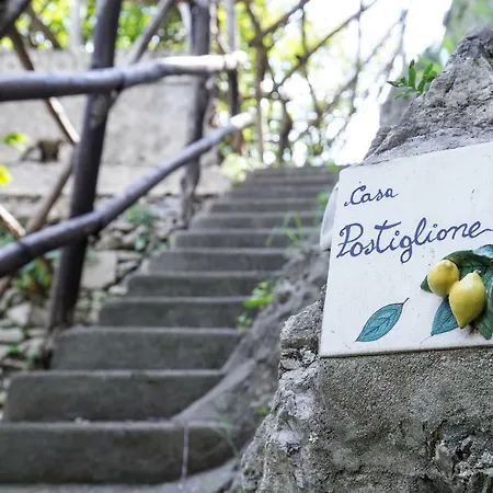 Dei Limoni Con Terrazza E Discesa A Mare *
