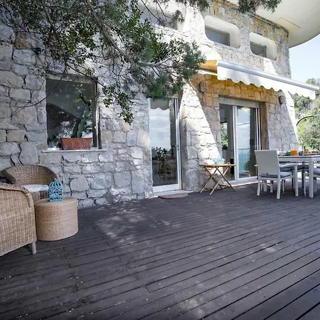 Starhost - Dei Limoni, Seaview Terrace And Descent To The Sea
