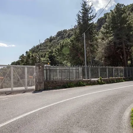 Dei Limoni Con Terrazza E Discesa A Mare * Erchie (Campania)